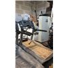 Image 1 : LIFE FITNESS 95TI TREADMILL PREMIUM COMMERCIAL-GRADE, FLEXDECK SHOCK ABSORPTION SYSTEM