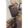 Image 2 : LIFE FITNESS 95R LIFECYCLE RECUMBENT, COMMERCIAL-GRADE, LOW-IMPACT EXERCISE BIKE