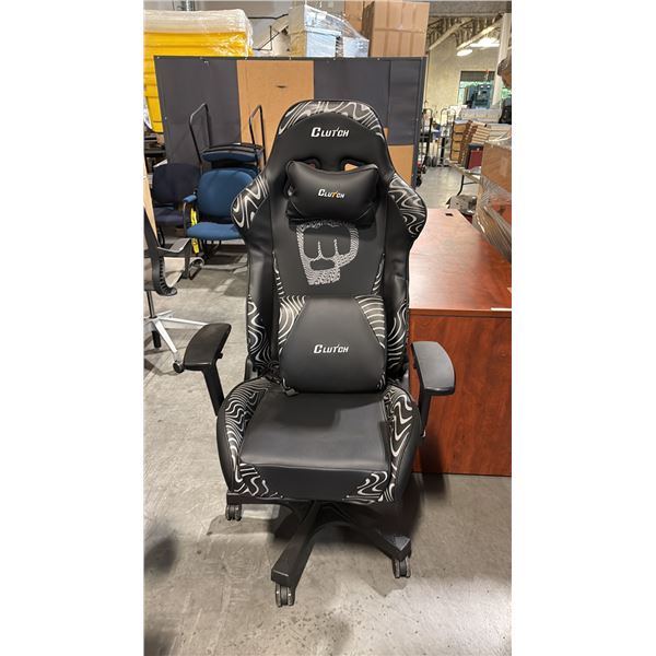 BLACK CLUTCH GAMING CHAIR NEW IN BOX