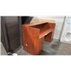 Image 2 : CHERRY 6'X3.5X RECEPTION DESK