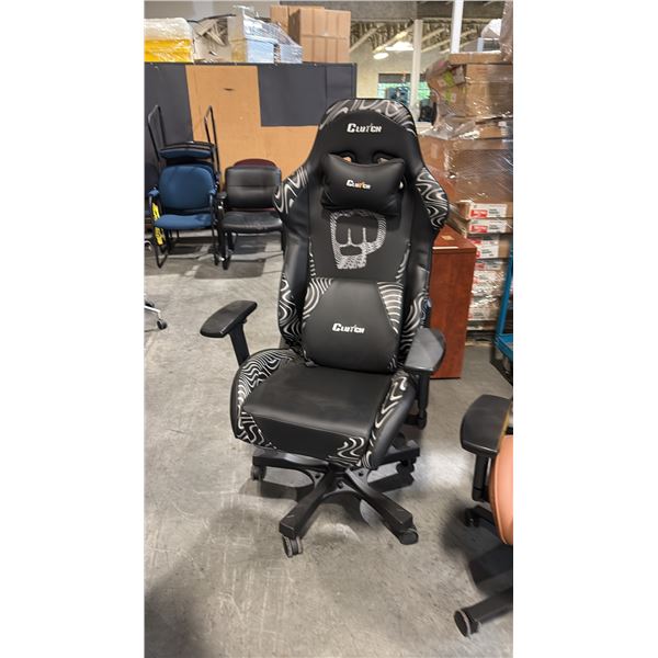 BLACK CLUTCH GAMING CHAIR NEW IN BOX