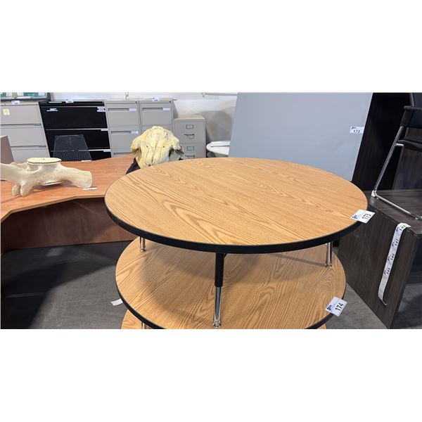 OAK 42" ROUND COFFEE TABLE