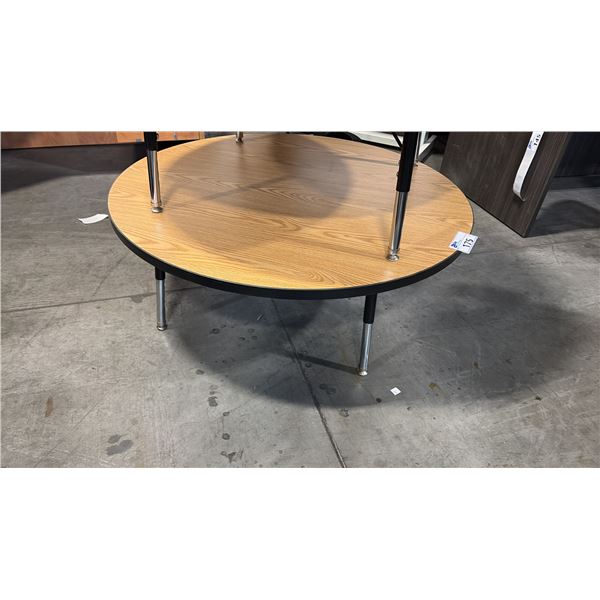 OAK 42" ROUND COFFEE TABLE