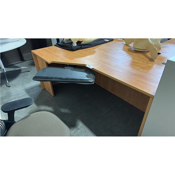 MAPLE 6X3' COMPUTER DESK