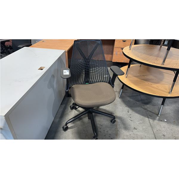 4 HERMAN MILLER TASK CHAIRS WITH CONDITIONS ISSUES
