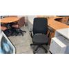 Image 3 : 7 ASSORTED BLACK TASK CHAIRS WITH CONDITION ISSUES
