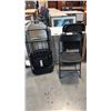 Image 1 : 7 ASSORTED FOLDING CHAIRS