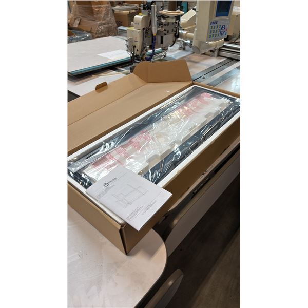 EVOLUTION AUTOMATED TV MOUNTING STAND MODEL TC105B