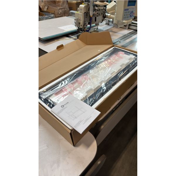 EVOLUTION AUTOMATED TV MOUNTING STAND MODEL TC105B