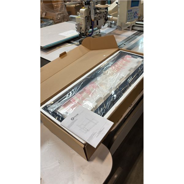 EVOLUTION AUTOMATED TV MOUNTING STAND MODEL TC105B