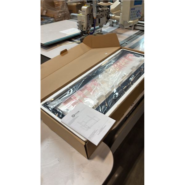 EVOLUTION AUTOMATED TV MOUNTING STAND MODEL TC105B