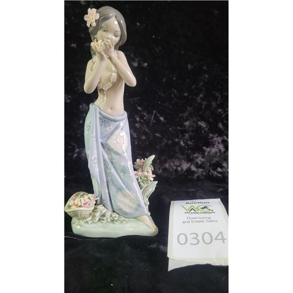 Lladro Aroma of the Islands SC 1  Cat A