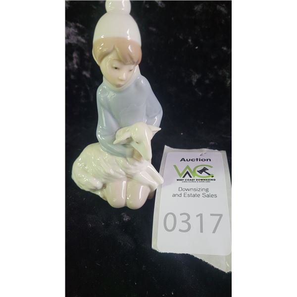 Lladro Shepard Boy w Lamb SC 1  Cat A