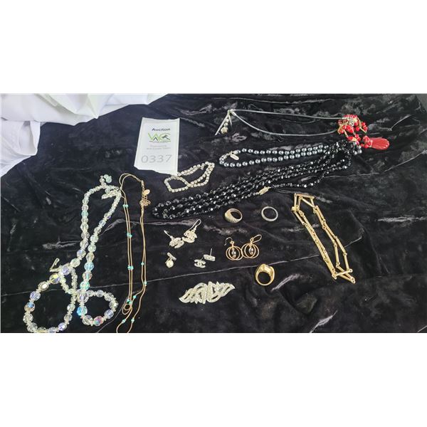 Vintage Costume Jewelry SC1 Cat A