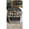Image 1 : GE MONOGRAM STAINLESS STEEL GAS STOVE WITH ELECTRIC OVEN