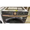 Image 2 : SAMSUNG FRONT LOAD DRYER (SIDE FREIGHT DAMAGED)