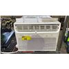 Image 4 : NOMA 043-0759-4 WINDOW AIR CONDITIONER