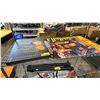 Image 1 : "PULP FICTION" MOVIE POSTER & "PULP FICTION" CANVAS WALL ART