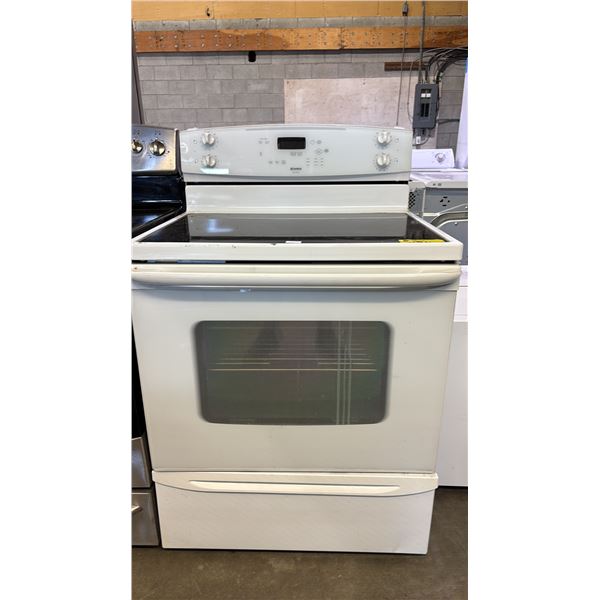 KENMORE ULTRA BAKE ELECTRIC FLAT TOP RANGE WITH OVEN