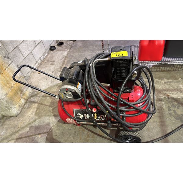 HUSKY 20 GALLON PORTABLE AIR COMPRESSOR
