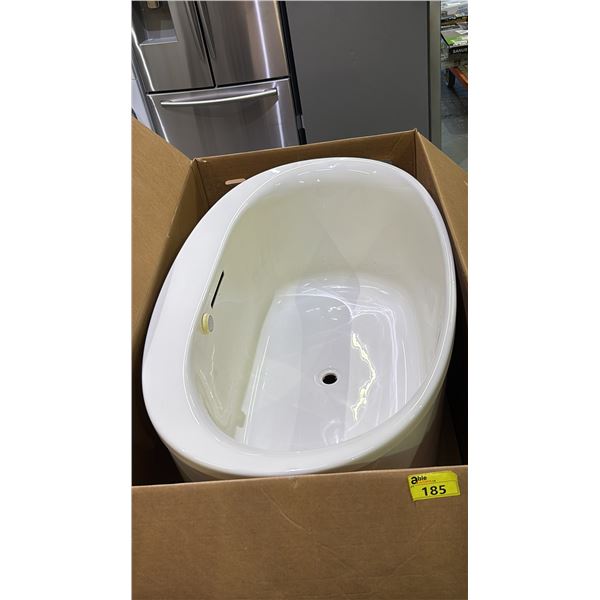 KOHLER BUBBLE TUB *MISSING BLOWER*