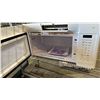 Image 3 : FRIGIDAIRE UNDER CABINET MICROWAVE *WORKING CONDITION UNKNOWN/MAY BE MISSING PARTS AND OR PIECES*