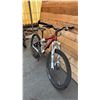 Image 2 : ROCKY MOUNTAIN ELEMENT 50 27 SPEED MOUNTAIN BIKE