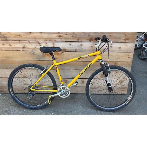 BRODIE INFINITY 21 SPEED SUSPENSION BIKE