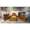 Image 1 : AMERICAN DREW WOOD BEDROOM SUITE: QUEEN SIZE BED FRAME, 2 SIDE TABLES, 5 DRAWER DRESSER AND