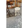 Image 3 : (3) METAL PLANT STANDS