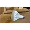 Image 2 : *NEW* CASE OF YIGEDA 14W BR30 4000K LED FLOOD LIGHTS