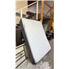 Image 3 : CASPER QUEEN SIZE MEMORY FOAM MATTRESS