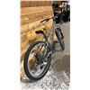 Image 3 : KONA CINDER KONE 27 SPEED BICYCLE