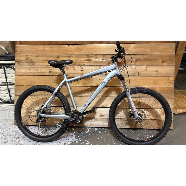 NORCO WOLVERINE 16 SPEED BICYCLE