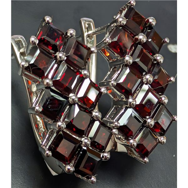 SILVER(9.15G), GARNET (4CT) EARRING, SUGGESTED RETAIL VALUE $500