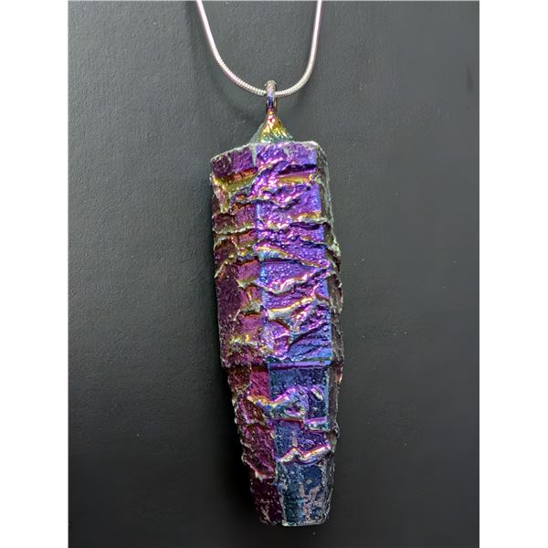 RAINBOW TITANIUM AURA QUARTZ SILVER 18"APPROX 13G NECKLACE, SUGGESTED RETAIL VALUE $200