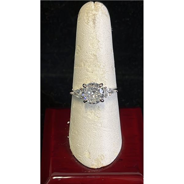 *NEW* .925 SILVER 2 CT SIMULATED DIAMOND (CZ) TRINITY RING WITH PEAR CUT SIDE STONES: SIZE 8