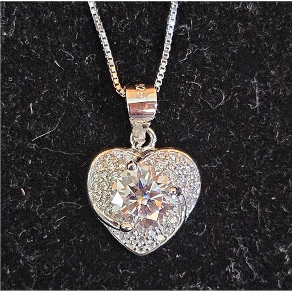 *NEW* .925 SILVER 1CT MOISSANITE LAB DIAMOND SWIRL HEART NECKLACE