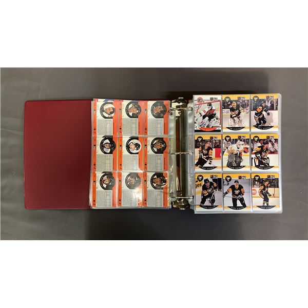 BINDER OF ASSORTED HOCKEY TRADING CARDS