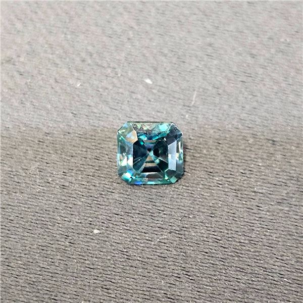 1,7 CT EMERALD CUT TEAL MOISSANITE LAB DIAMOND