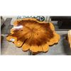 Image 3 : BURL WOOD TABLE ON AN ADJUSTABLE HEIGHT METAL BASE: ***TOP IS NOT SECURED TO THE BASE***