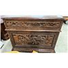 Image 13 : INTRICATELY CARVED ASIAN WOOD DESK WITH CHAIR