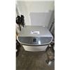 Image 1 : LG PORTABLE HUMIDIFIER