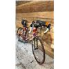 Image 2 : SPECIALIZED COLUMBUS SQUADRA CORSE 2- SPEED BIKE WITH FENIX BIKE LIGHT