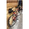 Image 3 : SPECIALIZED COLUMBUS SQUADRA CORSE 2- SPEED BIKE WITH FENIX BIKE LIGHT