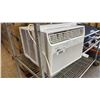 Image 2 : NOMA 12,000 BTU WINDOW AIR CONDITIONER