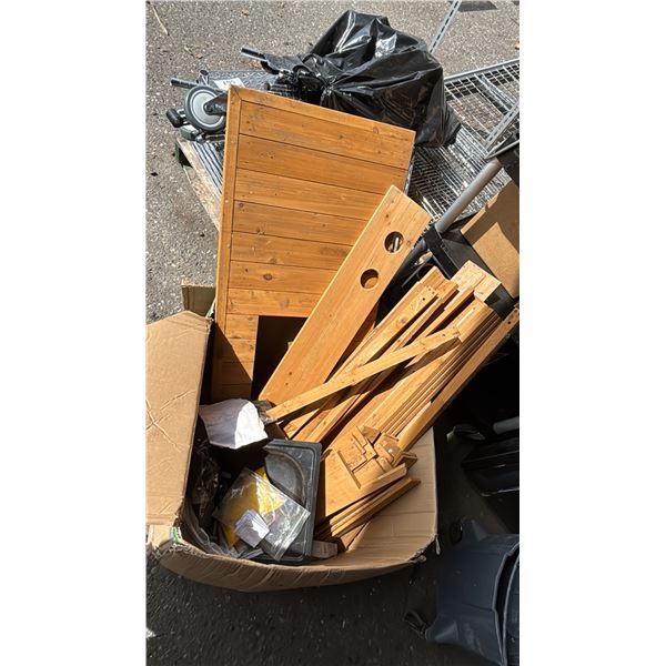 BOX OF OUTSUNNY POTTING BENCHES FOR OUTSIDE