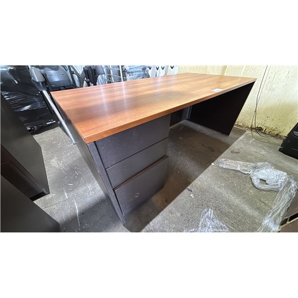 3-DRAWER WOOD EXECUTIVE DESK 72" X 36" X 30"
