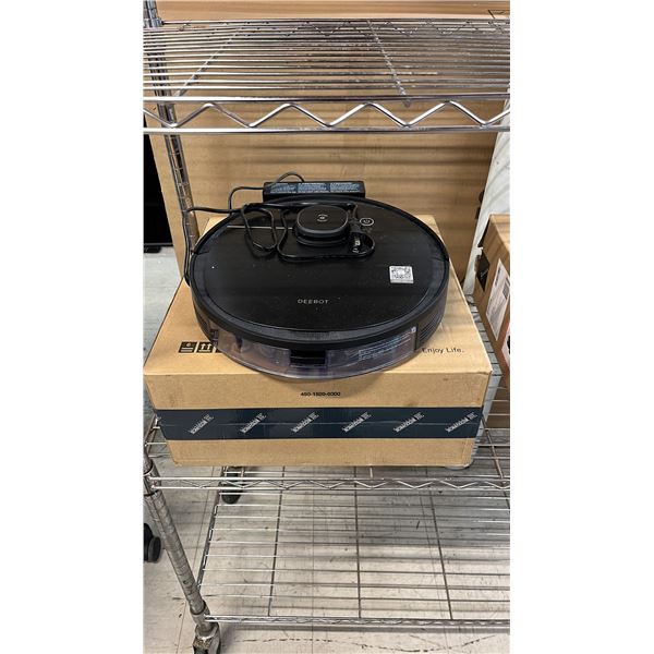 ECOVACS DEEBOT OZMO T5 2-IN-1 VACUUM & MOPPING ROBOT: *BATTERY DOES NOT CHARGE*