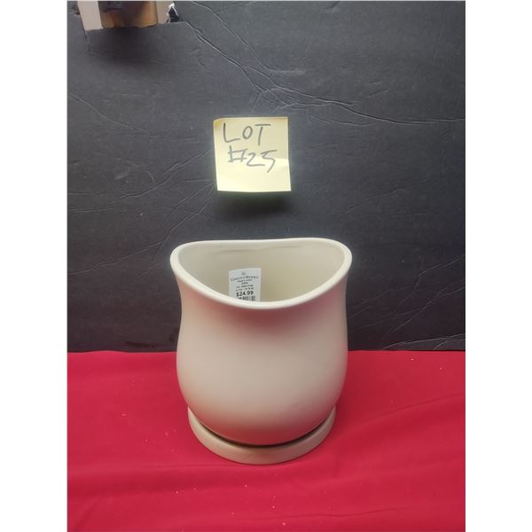 Garden Works Flower Pot